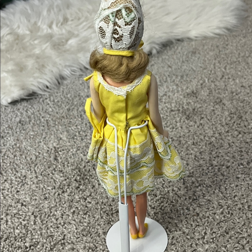 Vintage Francie doll in Fresh as a Daisy #1254 - Picture 5 of 5